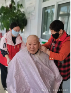 爱系于发，，，，，情系于剪，，，，，一推一剪皆是爱
